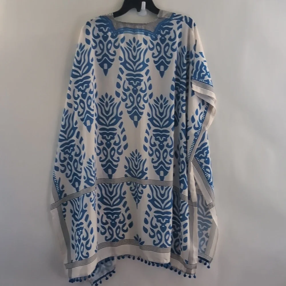 Blue and White Patterned Kimono